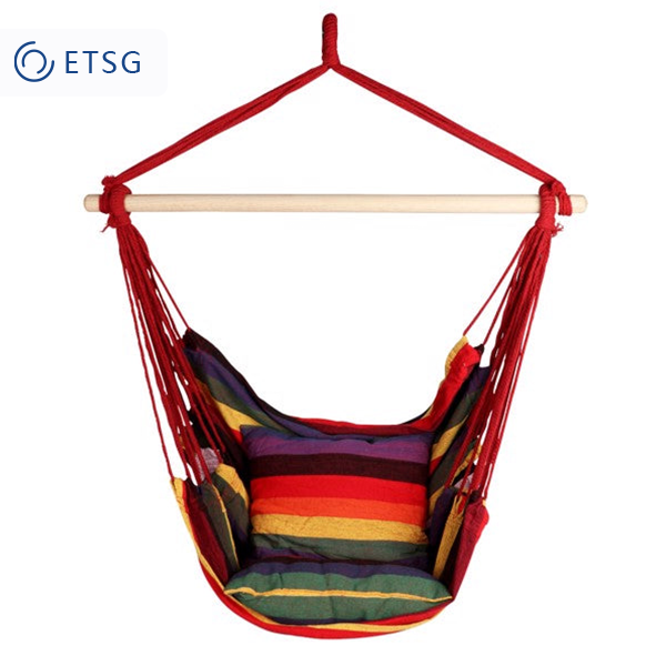 ETSG 庭院悬挂抱枕吊椅-Hanging chair with hanging pillow in courtyard